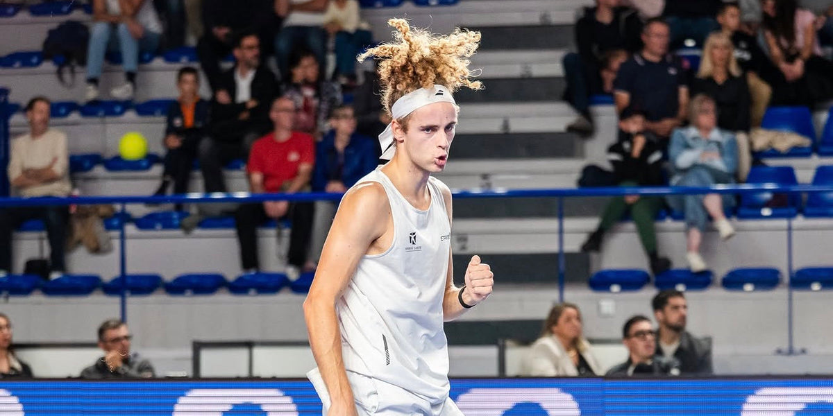 Mika Brunold ballt beim ATP Challenger in Roanne die Faust